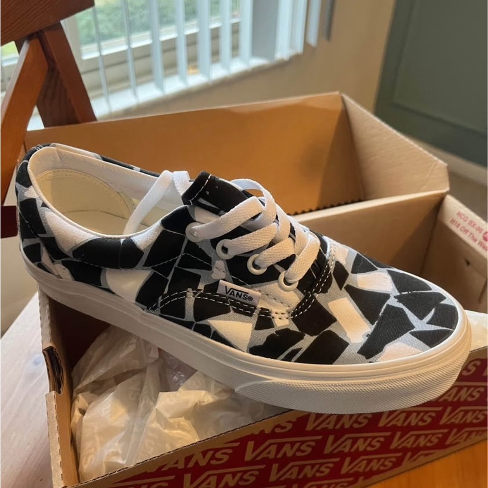 Vans Monochrome Star Pattern Sneakers